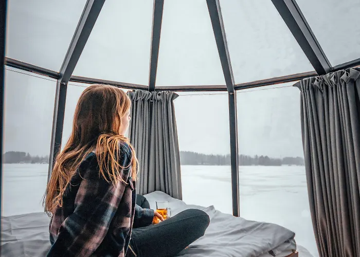 מלון Kunnonpaikka 4*